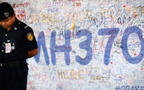 Thêm 2 mảnh vỡ "gần như chắc chắn của MH370"