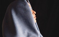 Pakistan: Phụ nữ mù mắt vì axit bị cưỡng hiếp tập thể
