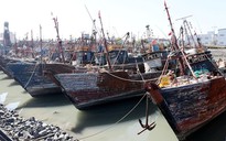 Hàn Quốc nổ súng trấn áp tàu cá Trung Quốc