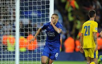 Slimani tỏa sáng, Leicester đánh bại Porto