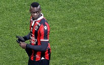 Balotelli đá hỏng phạt đền, Nice vẫn đại thắng