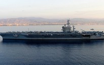 3 cảnh sát Pháp lạc trên tàu sân bay USS Eisenhower