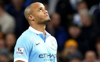 Kompany xanh mặt vì máy bay gặp nạn