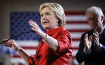 Bà Hillary Clinton thắng “sát nút” ở bang Nevada