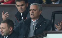 Mourinho bị cấm chỉ đạo 1 trận, phạt 58.000 bảng