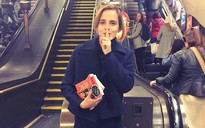 “Phù thuỷ” Emma Watson thực hiện "âm mưu" với sách