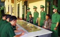 2 người Lào “ôm” 69 bánh heroin sang Việt Nam tiêu thụ
