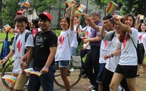 Người đồng tính rộn ràng xuống phố Hà Nội