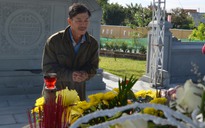 Viếng mộ ông Nguyễn Bá Thanh ngày Tết