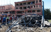 Thổ Nhĩ Kỳ: Hàng loạt đồn cảnh sát bị đánh bom, 234 người thương vong