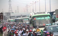 “Kéo” người dân đến với xe buýt