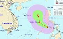 Xuất hiện cơn bão mới ngày càng mạnh gần biển Đông