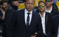 Du thuyền, chuyên cơ của Neymar bị phong tỏa vì nợ thuế