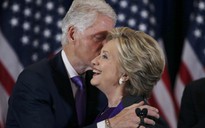 Tại sao bà Clinton mặc sắc tím khi phát biểu nhận thua?