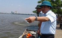Chủ tịch Hà Nội trực chiến xử lý vụ cá chết trắng Hồ Tây