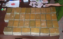 Bắt 2 vợ chồng buôn 78 bánh heroin