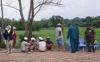 Nam thanh niên chết bên vũng máu trên đường