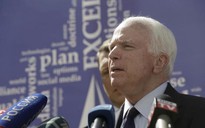 Ông McCain: Mỹ tuần tra biển Đông chưa đủ