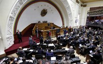 Tổng thống Venezuela đối đầu với quốc hội