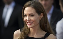Công chúng Anh phản đối Angelina Jolie