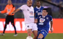 Maradona mắng Veron ngu ngốc trong trận đấu “vì hòa bình”