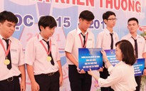 5 học sinh đọat HCV Olympic toán nhận học bổng toàn phần