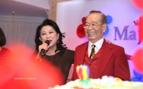 Danh hài Văn Chung vẫn "sung" trong lễ mừng thọ 89 tuổi