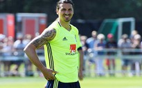 Ibrahimovic đồng ý gia nhập Man United