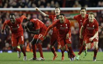 Thắng Stoke trên chấm luân lưu, Liverpool vào chung kết League Cup