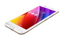 ZenFone Max, smartphone pin "khủng" chờ cả tháng