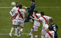 Bale tỏa sáng, Real tạm chiếm ngôi đầu của Barcelona
