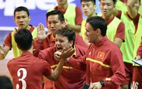 Top 5 siêu phẩm futsal trong tuần: Quốc Nam cạnh tranh Falcao