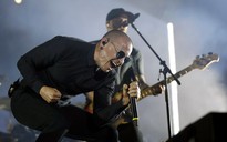 Giọng hát chính của Linkin Park treo cổ tự tử