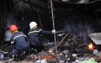 Căn nhà đang cháy đổ sập, 3 chiến sĩ PCCC thương vong