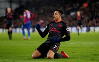 Sanchez lập cú đúp giúp Arsenal nuôi hy vọng tốp 4