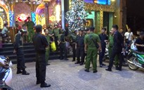Biên Hòa: Đột kích quán bar, tạm giữ gần 200 người