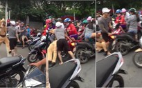 Thanh niên xăm trổ rút dao tấn công CSGT Nha Trang