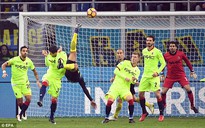 Xem Murillo lập "siêu phẩm", Inter vào tứ kết Cúp Ý