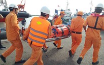 4 thuyền viên Việt Nam bị tàu nước ngoài bắn trọng thương