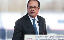 Cảnh sát bắn tỉa Pháp bắn nhầm 2 người khi ông Hollande phát biểu