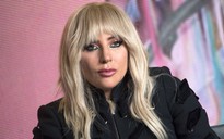 Lady Gaga vật lộn với tình trạng sức khỏe mỗi ngày