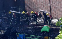 London hoảng sợ trước vụ cháy tòa nhà 24 tầng