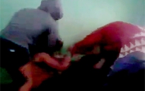 Nữ sinh đánh nhau hung bạo trong quán net