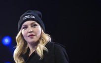 Madonna chặn đấu giá vật dụng của bà thành công