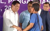 Tổng thống Duterte tiễn ngư dân và tàu cá Phú Yên