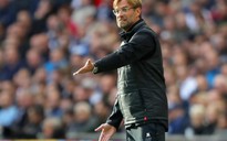 Klopp chê hàng thủ Liverpool sau trận thua Tottenham