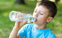 Trẻ uống nhầm hóa chất: Xử trí sao cho đúng?