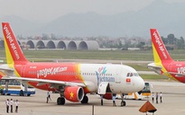 Máy bay Vietjet bay vòng 1 giờ đốt nhiên liệu rồi hạ cánh cứu khách