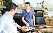Đàn ghi ta cổ quái ở Việt Nam