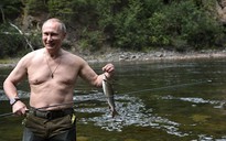 Tổng thống Putin cởi trần nghỉ mát tại Siberia